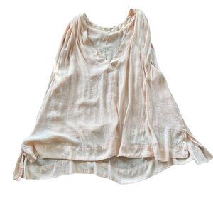 Free People Light Peach V-Neck Flowing Darcy Blouse Top Side Slits M